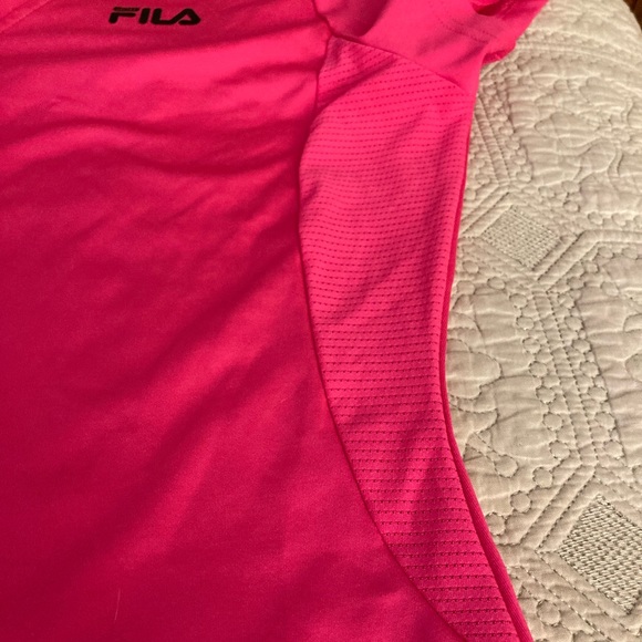 FILA Women’s V Neck Mesh Sides Size Large - Picture 6 of 7